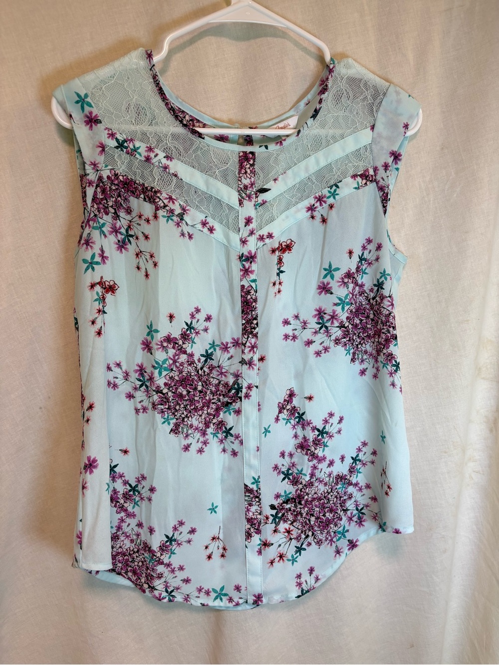 CANDIE'S Women’s M Sleeveless Round Neck Floral Shirt Lace Accent Lightweight